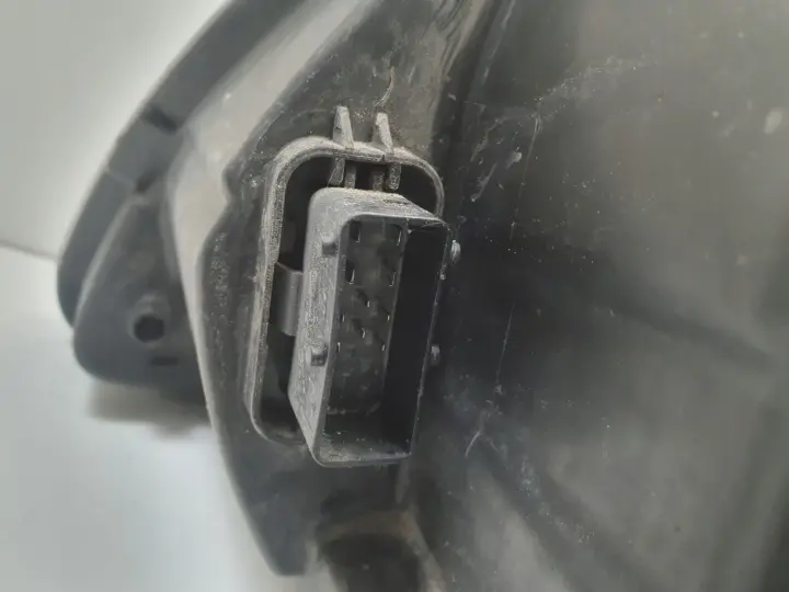 Saab 9-3 II LIFT 07-11r PRZEDNIA LAMPA PRAWA PRAWY PRZÓD europa xenen