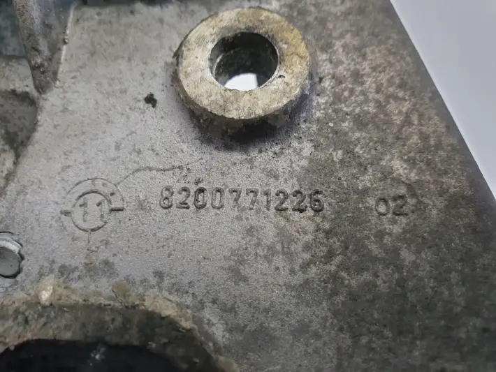 Renault Clio III 1.5 DCI WTRYSKIWACZ DPF łapa