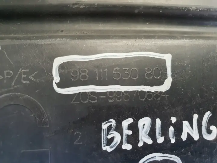 Citroen Berlingo III LEWA KIEROWNICA POWIETRZA Osłona przód 9811153080