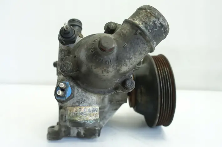 Mercedes W124 3.0 24V POMPA WODY R1042030274