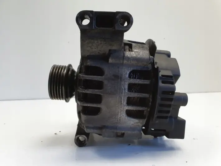 Mercedes W169 1.7 8V ALTERNATOR A2661540802 90A