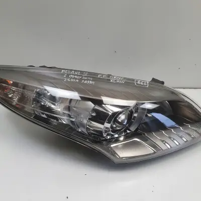 Renault Megane III 08-16r PRZEDNIA LAMPA PRAWA PRAWY PRZÓD xenon 260100021R