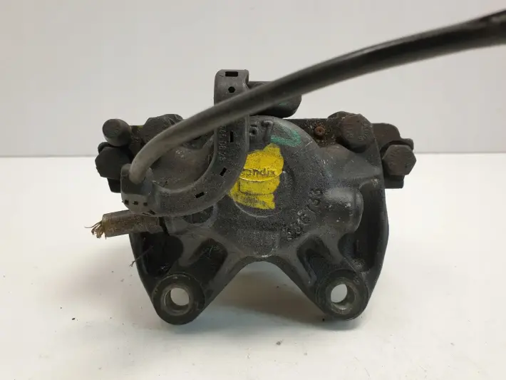 Mercedes W126 SEC 5.6 PRAWY ZACISK HAMULCOWY Przód