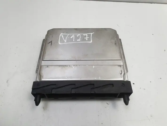 Volvo XC90 2.5 T STEROWNIK SILNIKA Komputer 0261207712 08675760A