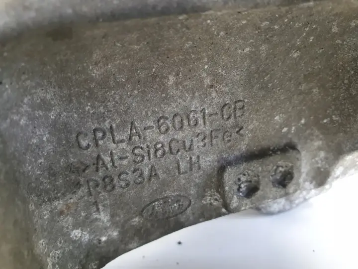 Range Rover Sport II 3.0 D ŁAPA SILNIKA wspornik