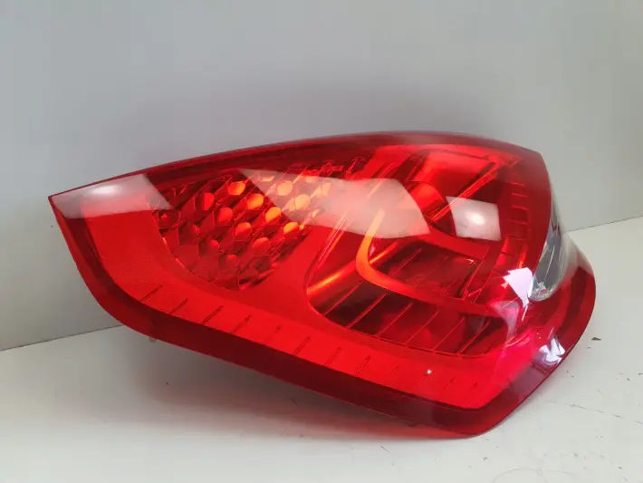 Ford Fiesta VII MK7 08-12r TYLNIA LAMPA LEWA LEWY TYŁ kierowcy 8A61-13405-A
