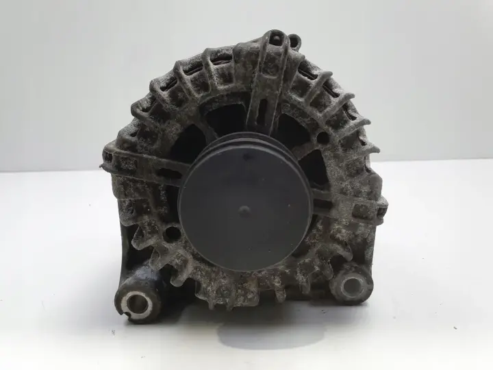 BMW E90 E91 2.0 D ALTERNATOR valeo 8507623 150A