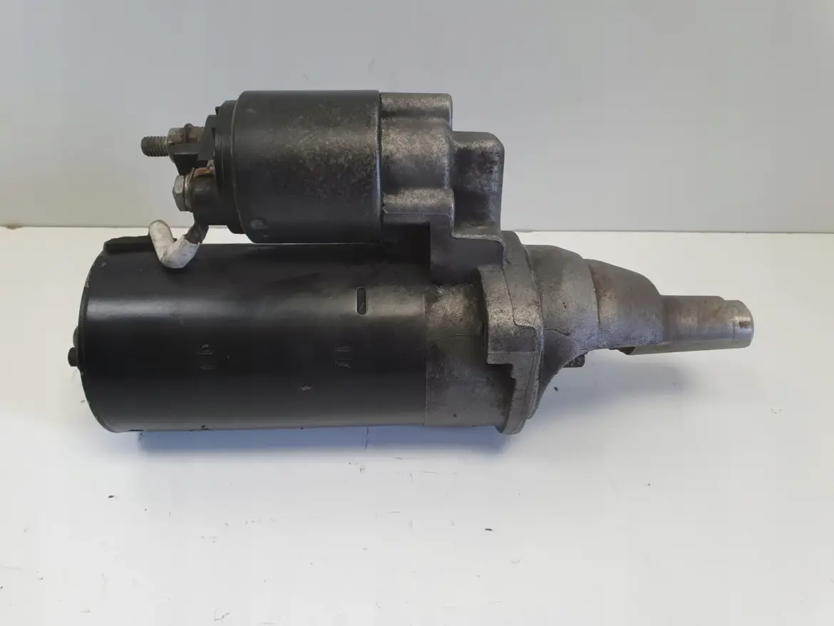 Audi A4 B6 2.5 TDI V6 ROZRUSZNIK bosch 0001109021