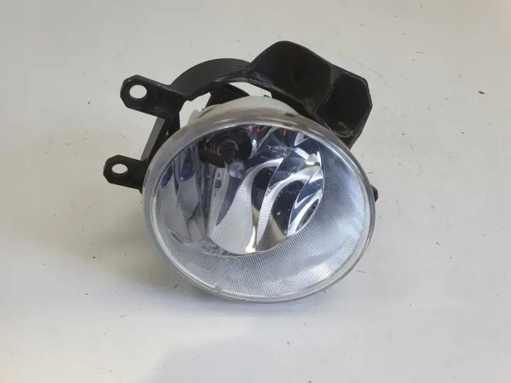 Toyota Yaris III 11-20r PRZEDNI HALOGEN LEWY PRZÓD kierowcy 81220-02110