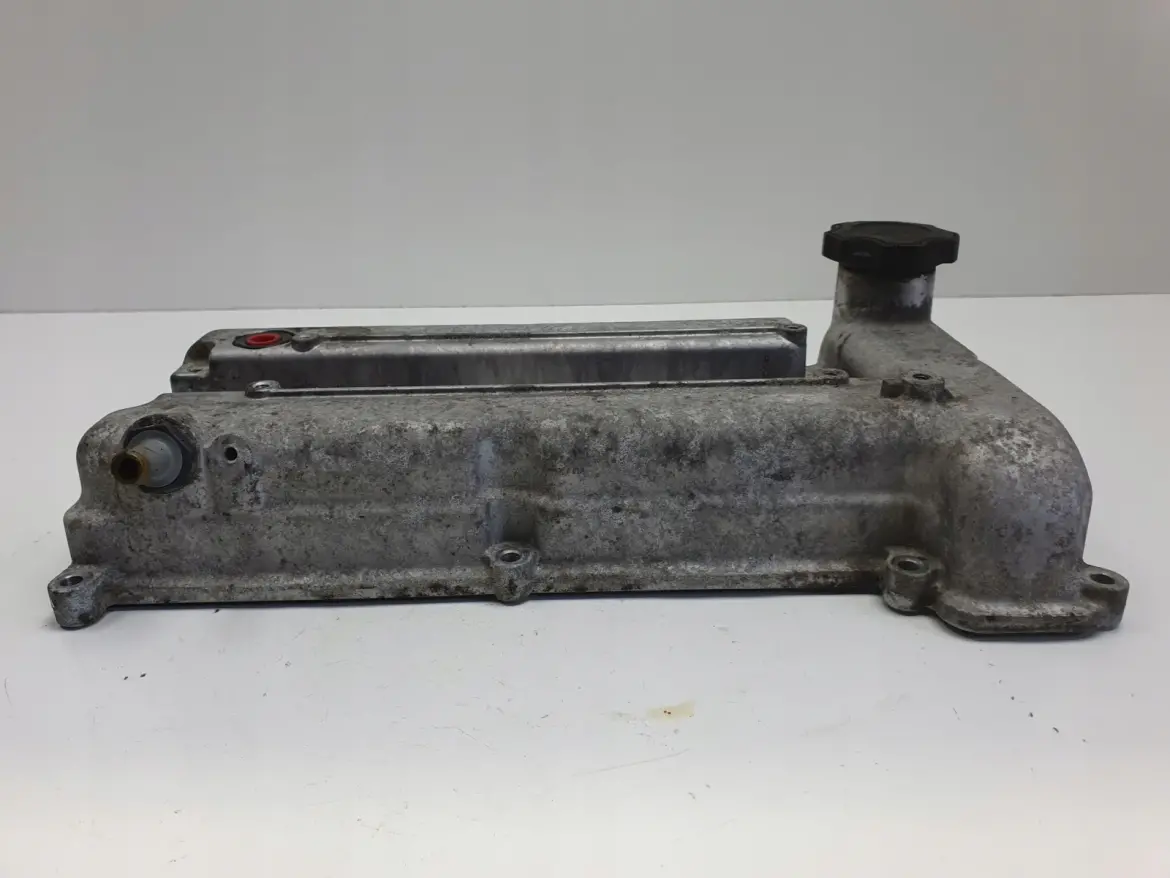 Chevrolet Spark II 1.0 16V POKRYWA ZAWORÓW