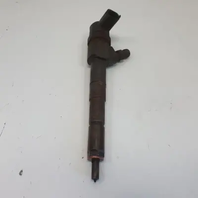 Opel Insignia 2.0 CDTI WTRYSKIWACZ wtrysk 0445110423