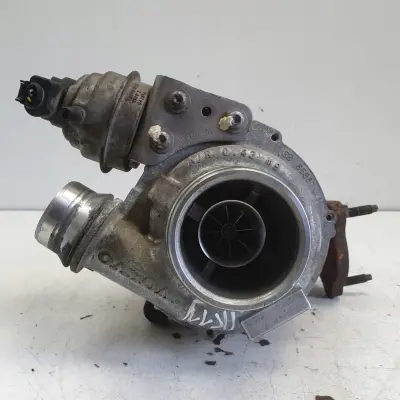 Volvo V40 II 2.0 D3 TURBOSPRĘŻARKA 31380131