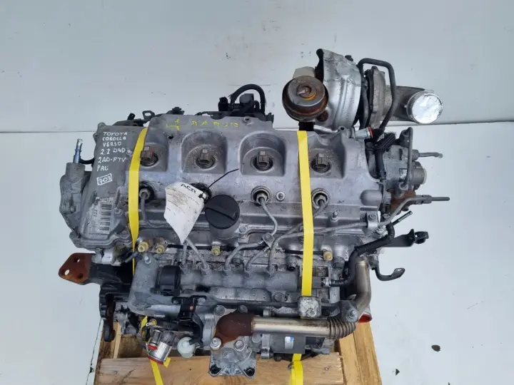 SILNIK KOMPLET Toyota Corolla Verso II 2.2 D4D 136KM 2AD 2AD-FTV