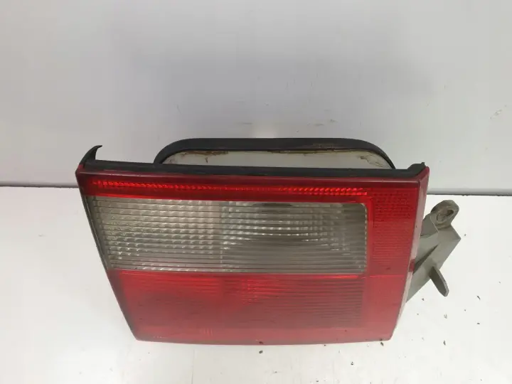 Saab 95 9-5 LIFT KOMBI TYLNA LAMPA LEWA lewy tył