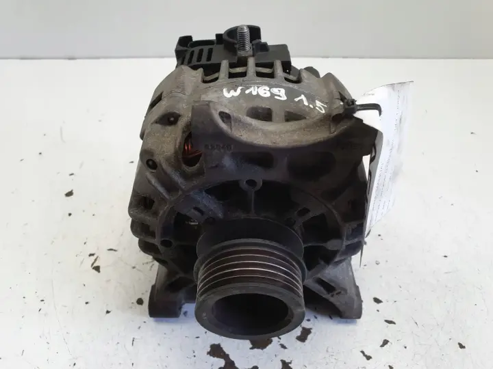 Mercedes W169 1.5 8V ALTERNATOR 90A A2661540802 valeo