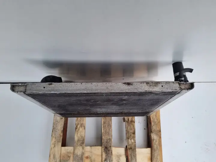 Range Rover Vogue L322 4.4 V8 CHŁODNICA WODY 8MK-376-718-321 B7227000