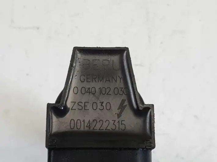 VW Golf IV 1.6 16V CEWKA ZAPŁONOWA beru 0040102030