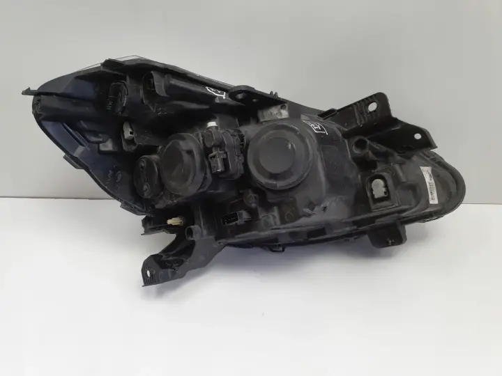 Renault Clio III LIFT PRZEDNIA LAMPA LEWA lewy przód EUROPA 260605550R