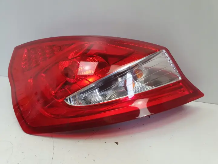 Ford Fiesta VII MK7 08-12r TYLNIA LAMPA LEWA LEWY TYŁ kierowcy 8A61-13405-A