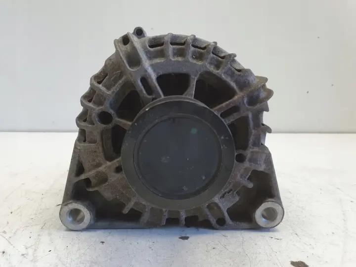 Volvo C30 D2 1.6 D ALTERNATOR 30659389 oryginał