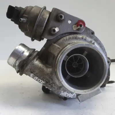 Volvo XC60 S60 V60 II 2.0 D3 TURBOSPRĘŻARKA turbo 31493379