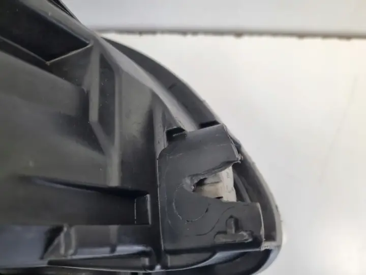 Volvo S60 II V60 LIFT PRZEDNIA LAMPA LEWA lewy przód XENON skrętna 31420261