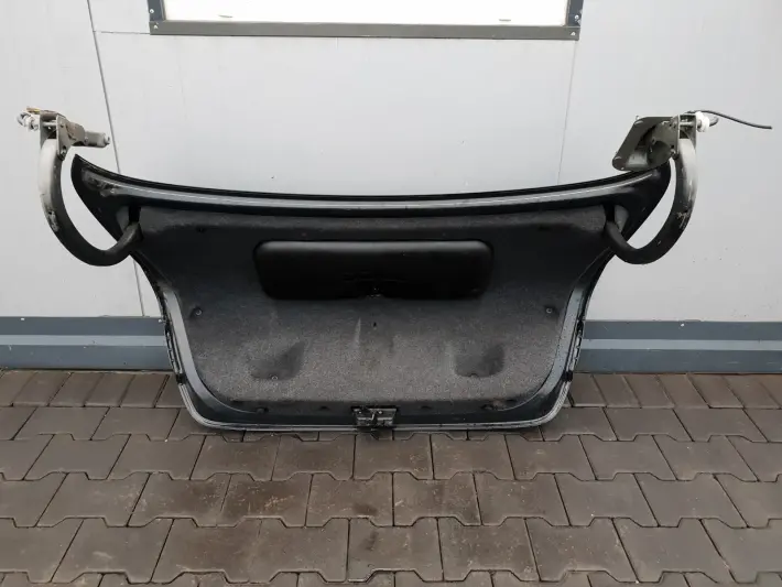 BMW F10 TYLNA KLAPA BAGAŻNIKA TYŁ LAMPY ZAMEK 668