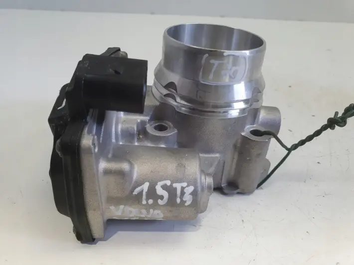 Volvo XC40 1.5 T3 PRZEPUSTNICA 31465702AA