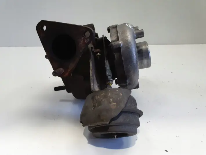 Audi A4 B5 VW Passat B5 1.9 TDI TURBOSPRĘŻARKA turbo 028145702H