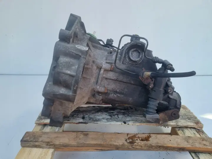 VW Bora 1.6 16V SKRZYNIA BIEGÓW DUW manualna MANUAL