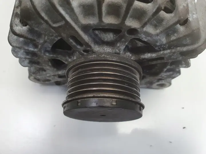 Peugeot 407 2.0 HDI ALTERNATOR lucas LRA02857