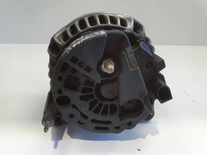 Skoda Octavia I 1.9 TDI ALTERNATOR Bosch 028903028E 120A