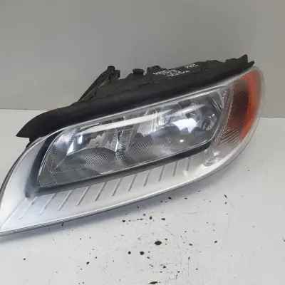 Volvo S80 II V70 III 07-13r PRZEDNIA LAMPA LEWA lewy przód EUROPA 31214351