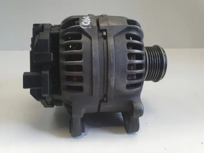Seat Toledo II Leon I 1.9 TDI ALTERNATOR Bosch 028903028E 120A