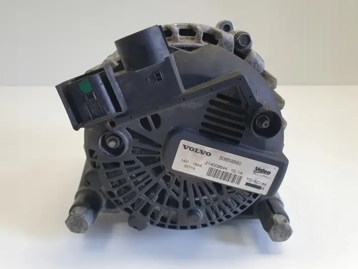 Volvo V40 II 1.6 D2 ALTERNATOR 30659390 valeo 150A