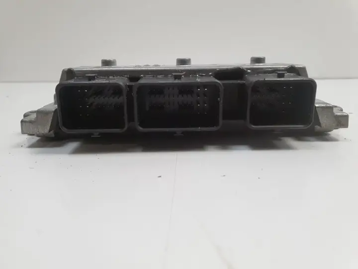 b187ea94e83bc489bdf19e8e4e5a5935