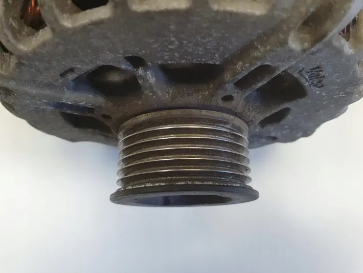 Citroen Berlingo II 1.6 E-HDI HDI ALTERNATOR 9675753680 180A valeo