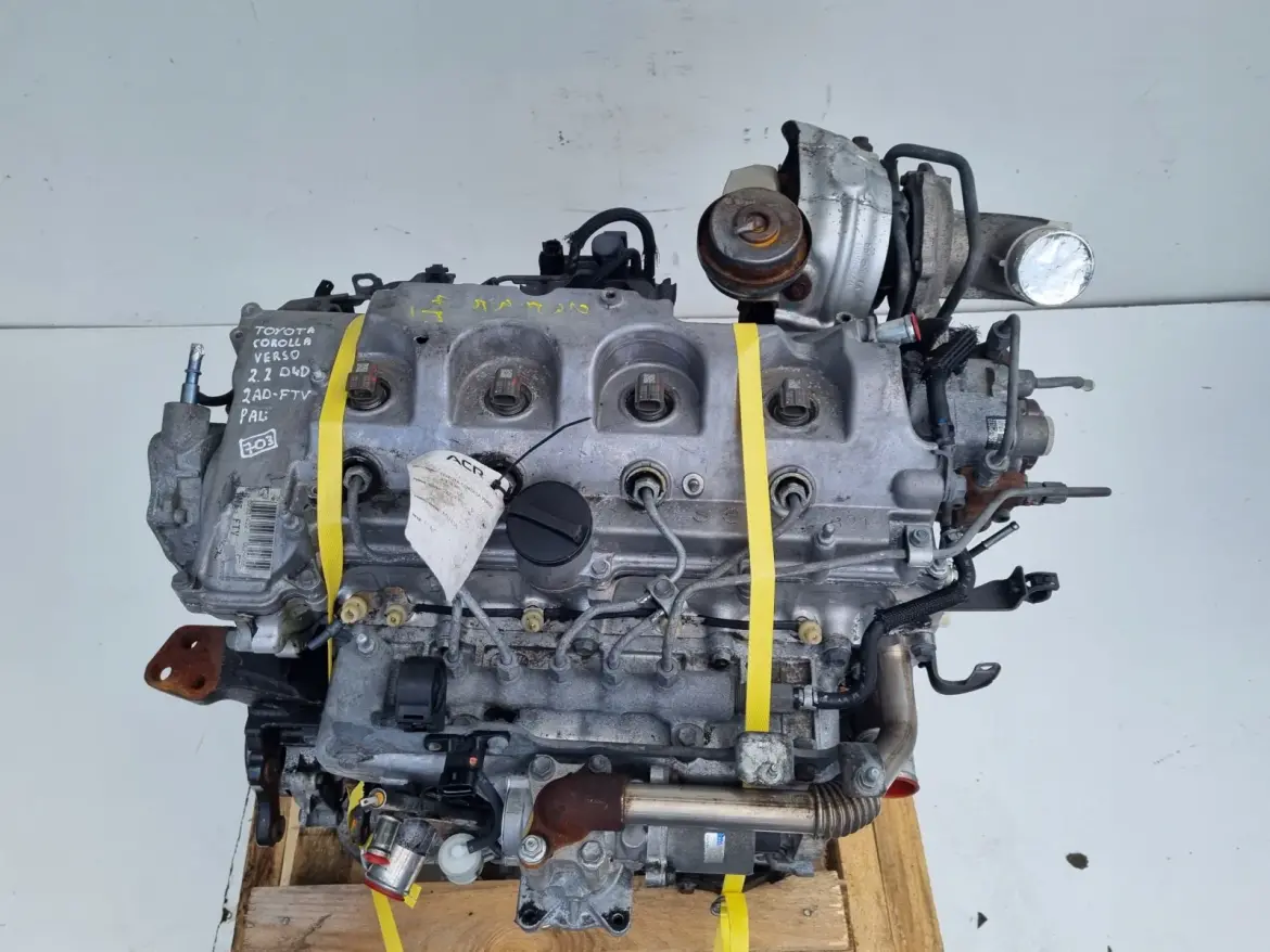 SILNIK KOMPLET Toyota Corolla Verso II 2.2 D4D 136KM 2AD 2AD-FTV