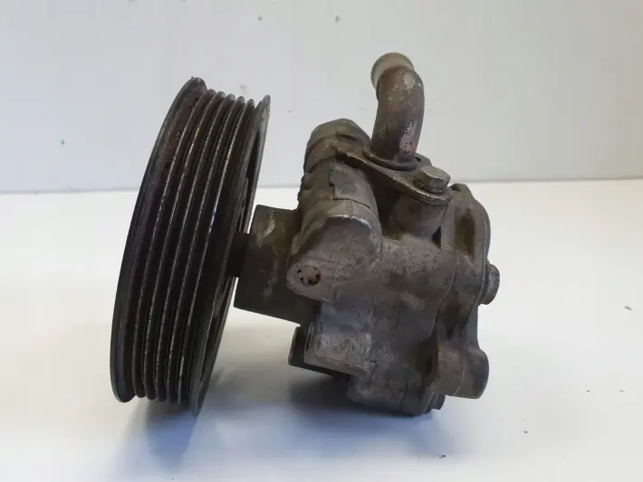 VW Transporter T5 2.0 8V POMPA WSPOMAGANIA