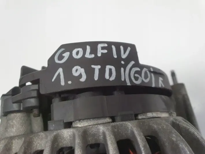 VW Golf IV 1.9 TDI ALTERNATOR bosch 028903028E