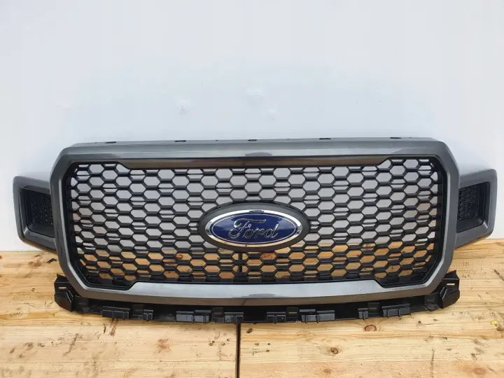 Ford F150 LIFT 18-21r PRZEDNIA ATRAPA GRIL GRILL