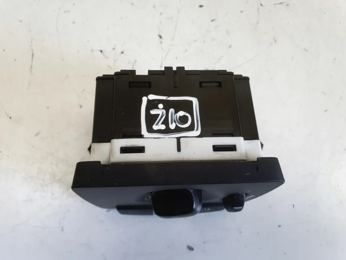 Volvo S40 II V50 C30 WŁĄCZNIK PRZEŁĄCZNIK ŚWIATEŁ Panel 31334633