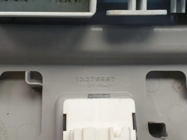 Opel Meriva II B LAMPKA OŚWIETLENIA KABINY