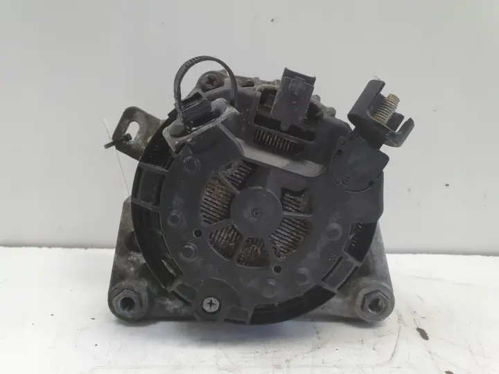 Peugeot 2008 1.5 BlueHDI HDI ALTERNATOR 9824742880