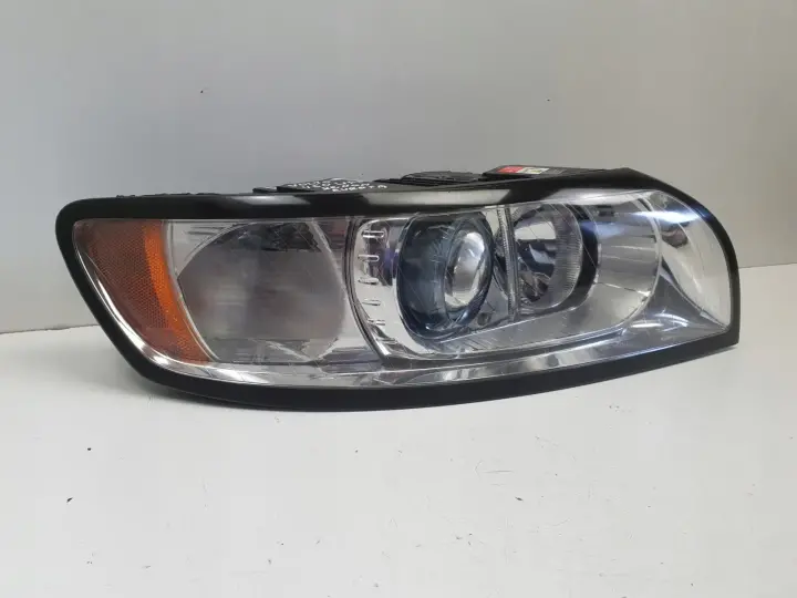 Volvo S40 II V50 LIFT PRZEDNIA LAMPA PRAWA prawy przód XENON 31265710