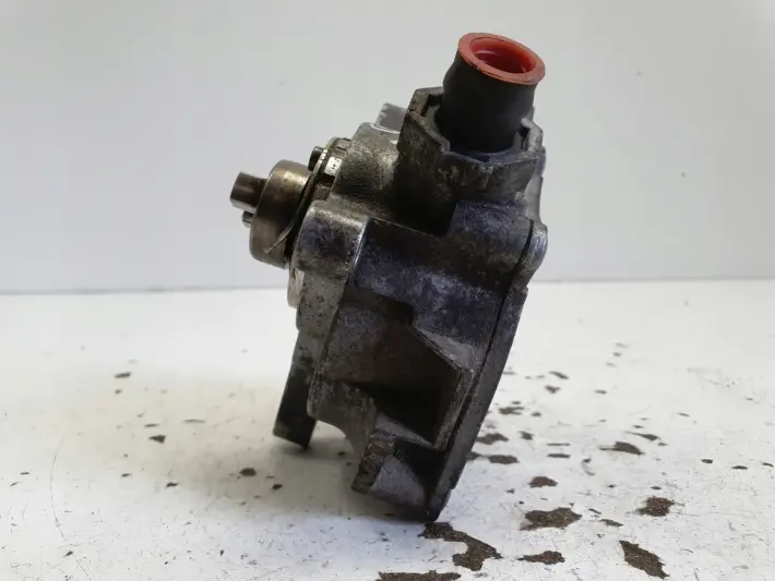 Volvo V70 III XC70 II lift 2.0D D4 POMPA VACUM wakum 31316688