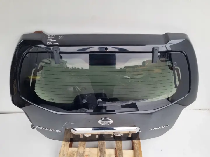 Nissan Pathfinder III R51 TYLNA TYLNIA KLAPA BAGAŻNIKA TYŁ czarna czarny