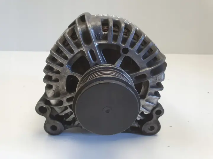 Skoda Fabia II 1.6 TDI ALTERNATOR Valeo 06F903023C 140A