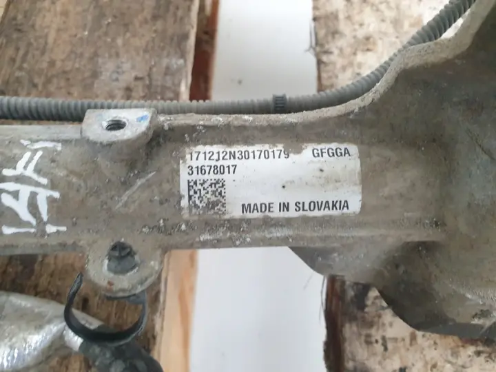 82de4cb583b50ebf85043618d2cbe168