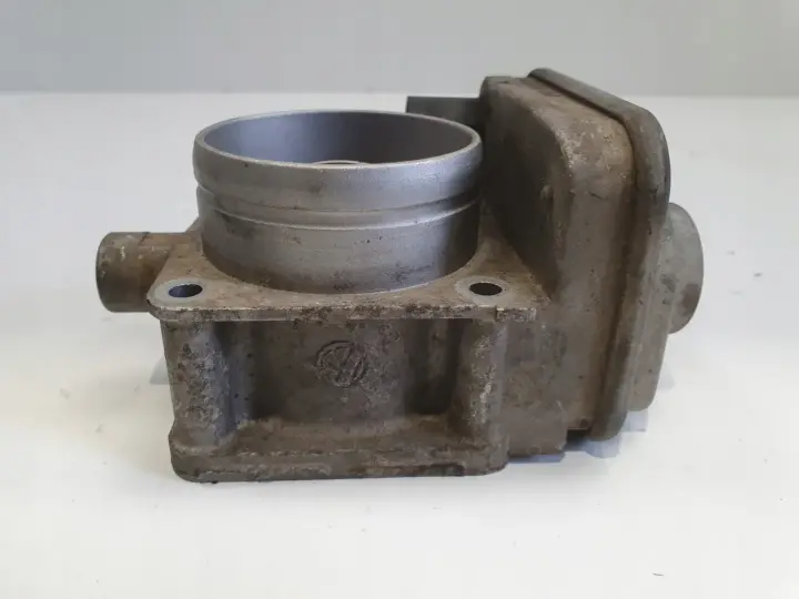 VW Bora 1.9 SDI PRZEPUSTNICA 038128063C